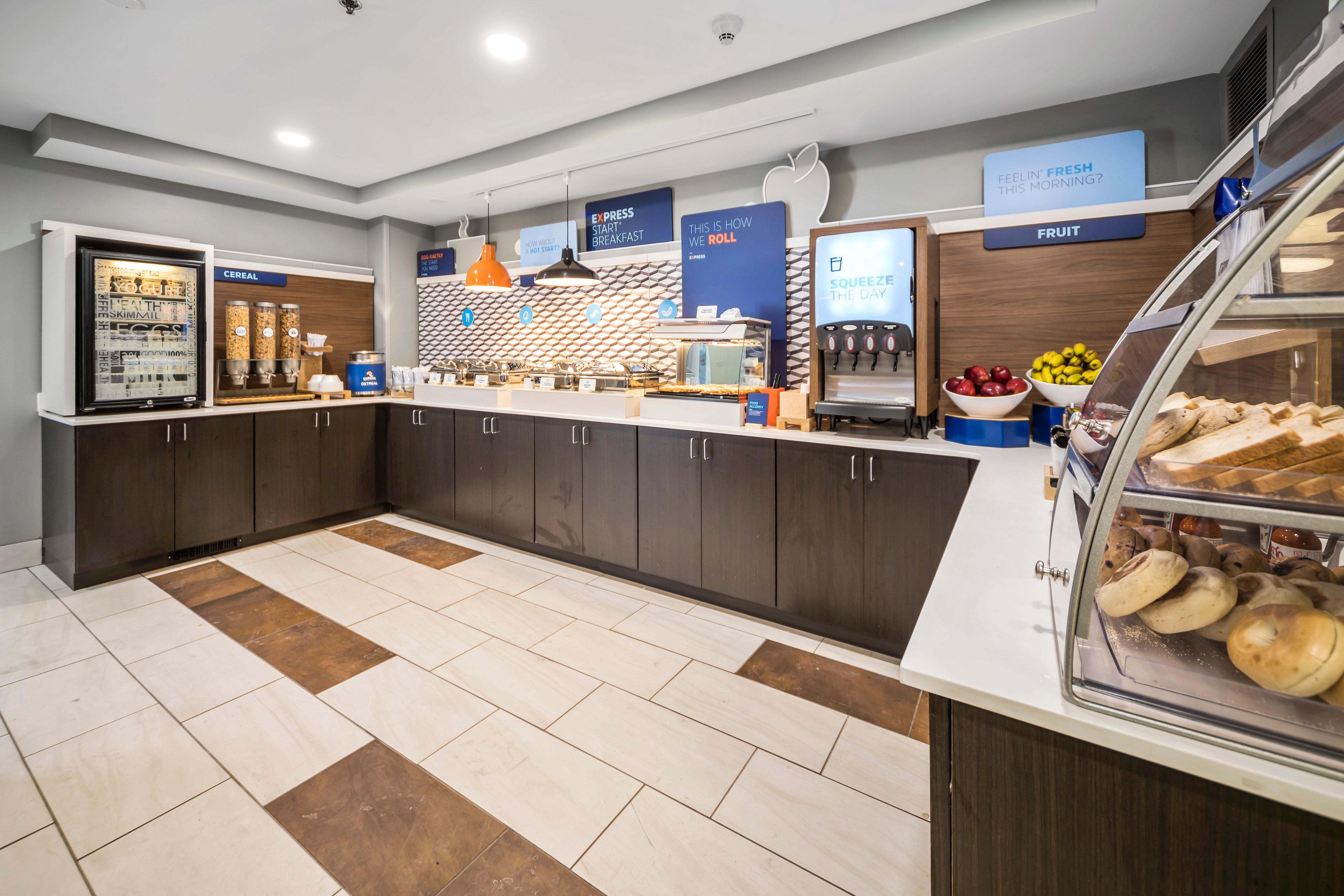 Holiday Inn Express Indianapolis South By Ihg Exterior photo